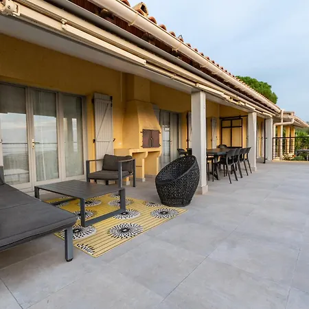 Kallisté Piscine Chauffée Serra di Ferro