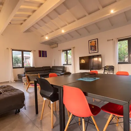 Kallisté Piscine Chauffée *